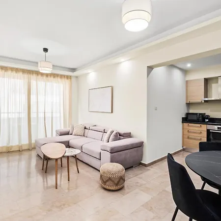 Downtown Finikoudes * Larnaca