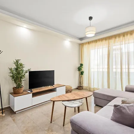 Downtown Finikoudes Appartamento *