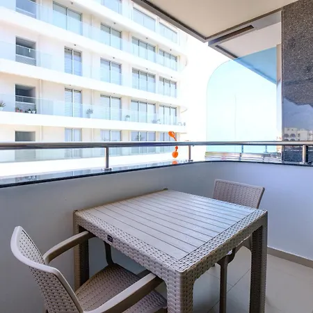 Downtown Finikoudes Apartment *