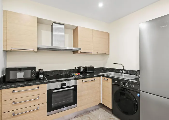 Downtown Finikoudes דירה *